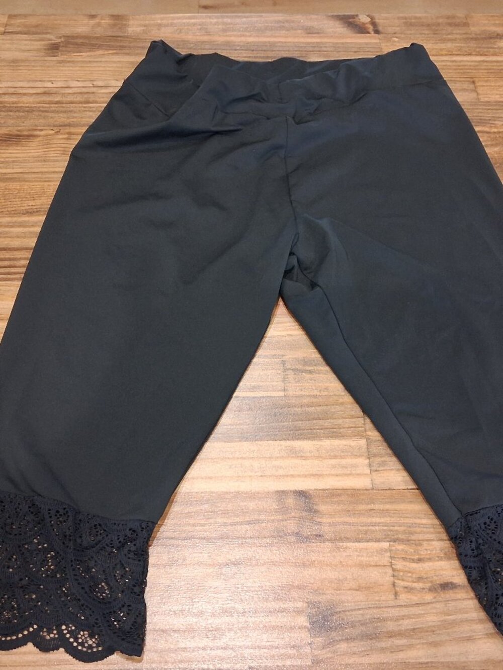 Emery Rose 2XL Capris